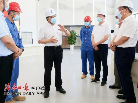 歡迎海南省省委常委，省委副書記，省長馮飛蒞臨馳大幕墻公司承接的洋浦華能幕墻項(xiàng)目視察